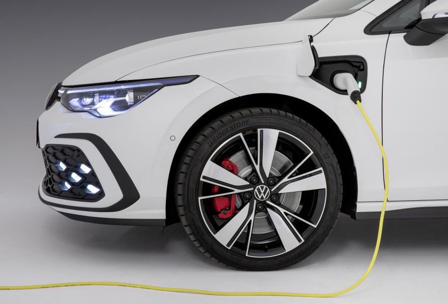 Колеса Volkswagen Golf GTE 2020 года  (WW) (фото 10 из 18)